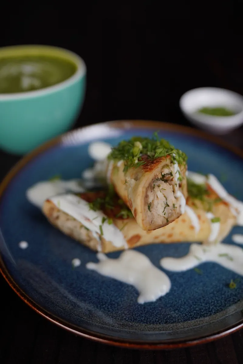 Blini with chicken