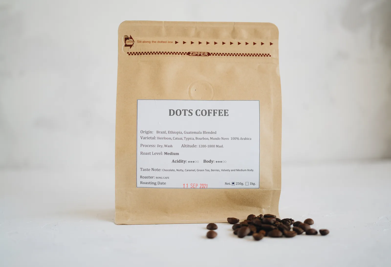 Dots Coffee beans bag